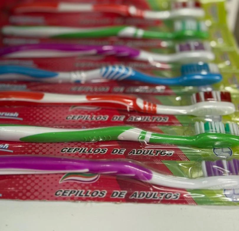 Cepillos de Dientes's foto | Combos Dani & Ale |  BizneCubano